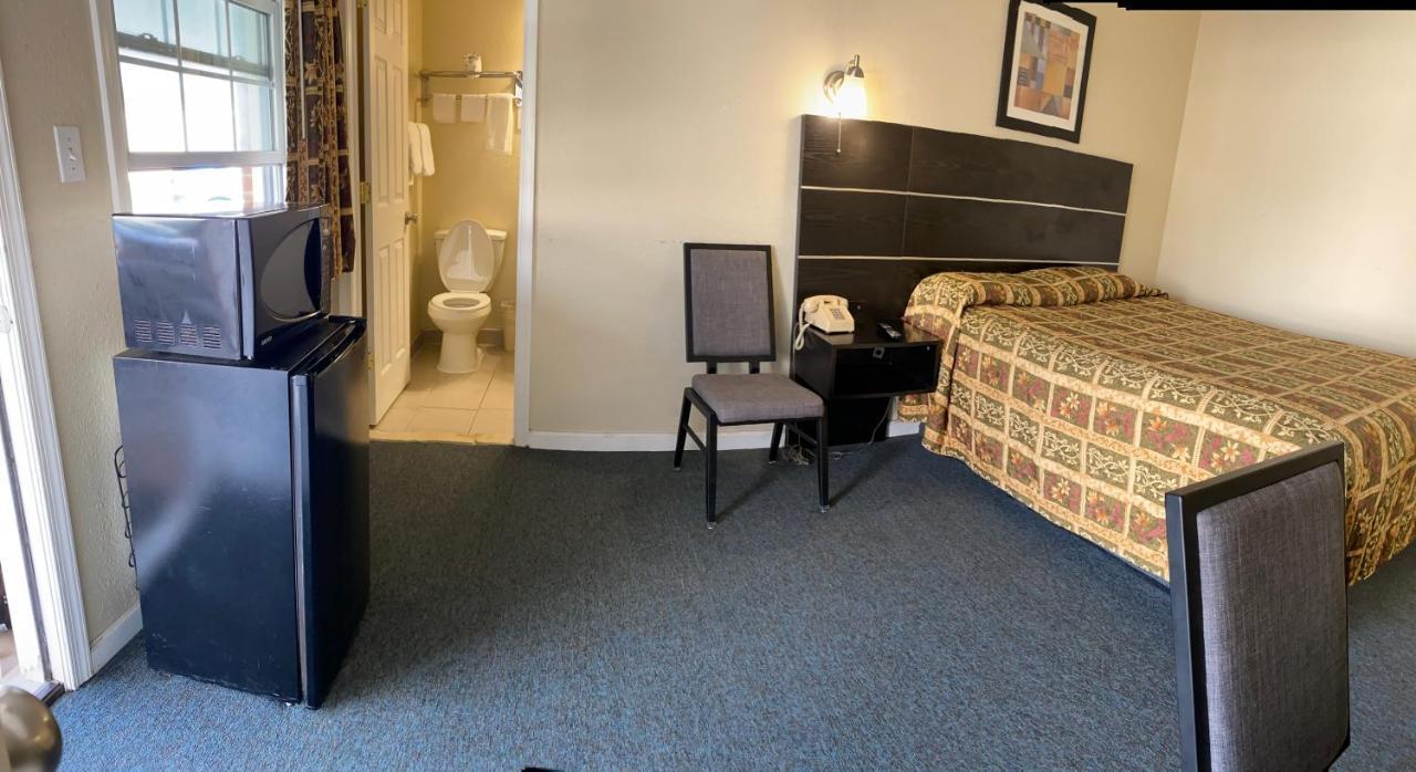 Penn Amish Motel Denver Zewnętrze zdjęcie